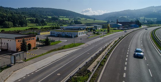 Prmyslová zóna Bobrky na kraji Vsetína bude díky píchodu dalích firem tém zaplnná.