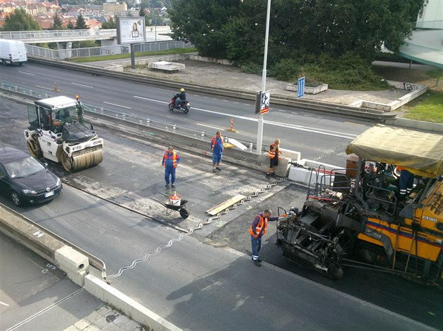 Práce na Nuselském most pomalu finiují.