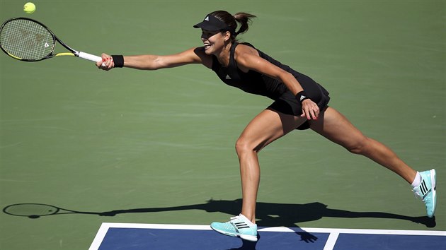 Srbsk tenistka Ana Ivanoviov nestaila ve 2. kole US Open na Karolnu Plkovou.