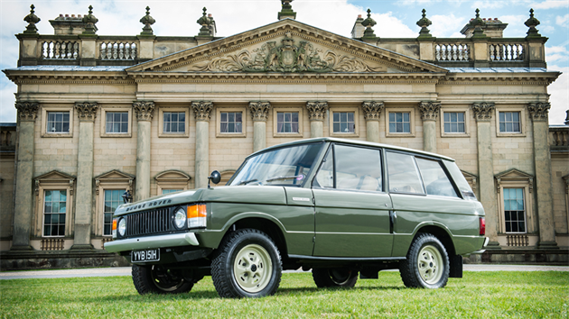 Prvn vyroben Range Rover jde do aukce.