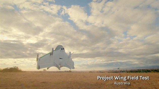 Dron, který Google testuje jako poslíka v rámci akce Project Wing.