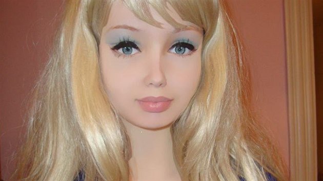 Ukrajinka Lolita Richi je dal ivouc Barbie.