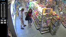 Dvojice, která kradla v beneovské drogerii (25.7.2014)