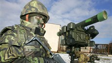 Ve výzbroji má český oddíl i mobilní protiraketové systémy RBS-70. Ve výzbroji má český oddíl i mobilní protiraketové systémy RBS-70.