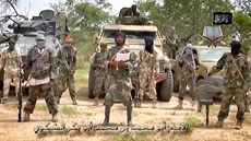 Nigerijtí radikální islamisté ze skupiny Boko Haram v ele s Abubakarem...