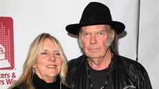 Neil Young s manelkou Pegi (leden 2014)