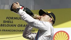 S LAHVÍ. Valtteri Bottas slaví třetí místo ve Velké ceně Belgie formule 1 S LAHVÍ. Valtteri Bottas slaví třetí místo ve Velké ceně Belgie formule 1