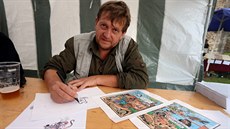 Kreslíře Petra Slabu malování vtipů provází celý život. Kreslíře Petra Slabu malování vtipů provází celý život.