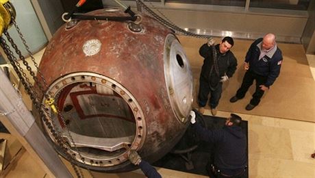 Vostok 3K-2A, kter se v roce 2011 prodal za 2,9 milionu dolar.