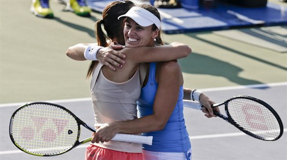 OPT VE FINÁLE. Grandslamová ampionka Martina Hingisová se dostala s Flavií Pennettaovou do finále tyhry na US Open.