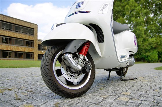 Vespa 300 GTS Super