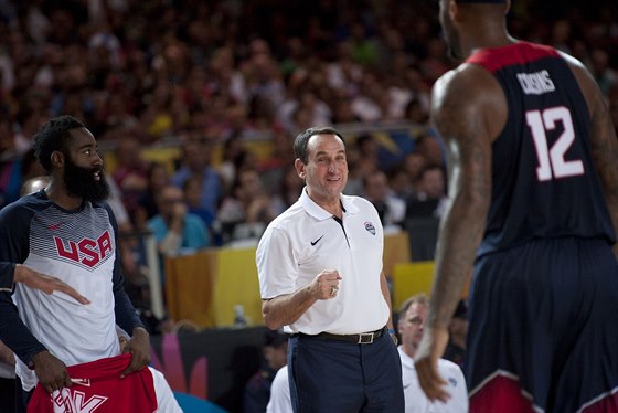 Kou amerických basketbalist Mike Krzyzewski na mistrovství svta.