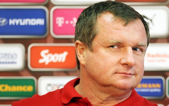 Trenér fotbalové reprezentace Pavel Vrba