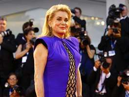 Catherine Deneuve na filmovém festivalu v Benátkách (30. srpna 2014)