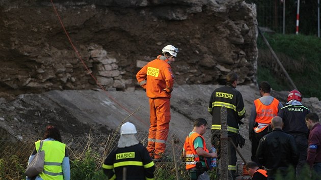 Zchrann prce u zcenho mostu ve Vilmov na Havlkobrodsku (4. z 2014)