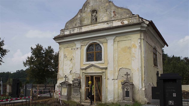 Hbitovn kaple Poven svatho Ke v Kladrubech nad Labem.