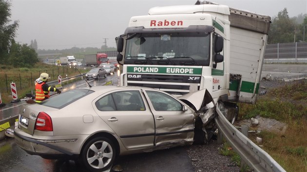 Pohled na vnou dopravn nehodu u Frdku-Mstku. (1. z 2014)
