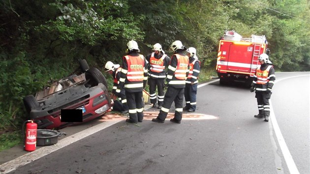 V prakticky stejnm seku silnice nedaleko Boe na Karlovarsku se v poslednm srpnovm tdny staly tyi dopravn nehody.