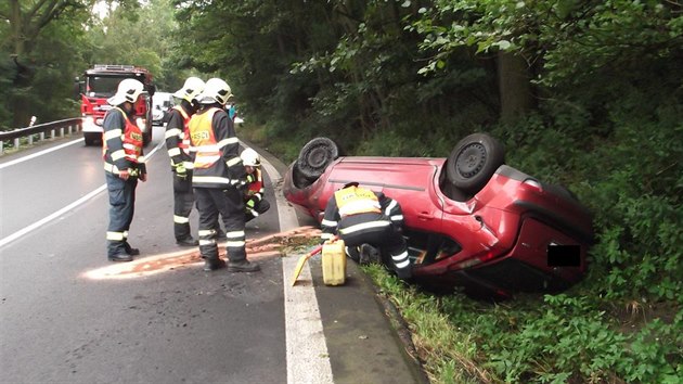V prakticky stejnm seku silnice nedaleko Boe na Karlovarsku se v poslednm srpnovm tdny staly tyi dopravn nehody.