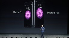 éf spolenosti Apple Tim Cook pi pedstavení nových iPhon 6 a 6 Plus (9....