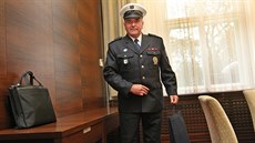 Karel Pavelek z Opavy slouží u policie přesně 43 let. Karel Pavelek z Opavy slouží u policie přesně 43 let.