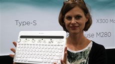 Logitech klávesnice, která si rozumí s mobilem i počítačem. Logitech klávesnice, která si rozumí s mobilem i počítačem.