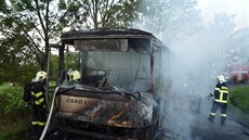 Zásah u hořícího autobusu u Křižan. Zásah u hořícího autobusu u Křižan.