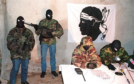 Korsit separatist na snmku z roku 1999.
