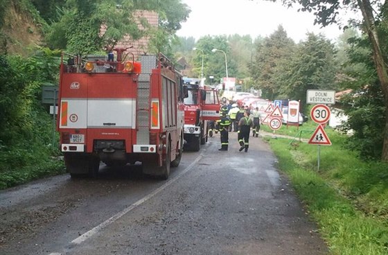 U Dolních Vstonic se sesunul podmáený svah (14. záí 2014).