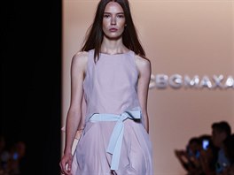 Designérka Lubov Azria, která tvoí pro znaku svého manela BCBG Max Azria,...