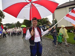 Akoliv poasí programu zpoátku nepálo, krojovaní ani diváci se nenechali...