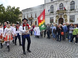 Na sobotní veer je pipravena lidová veselice. Bohatý program pokrauje i v...