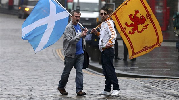 Stoupenci samostatnho Skotska v Edinburghu (19. z 2014)