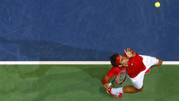 vcarsk tenista Roger Federer podv v semifinle Davis Cupu proti Itlii.