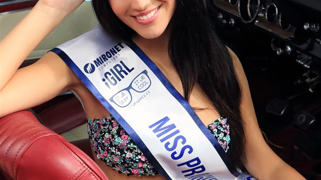 Miss Prague Car Festival se stala Renata Bidlov.