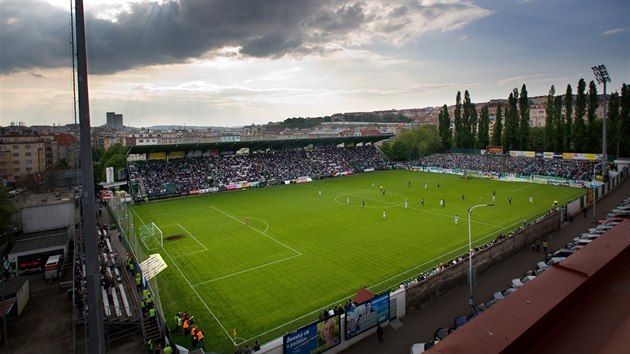 Majitel olku, kde Bohemians 1905 hraje sv domc zpasy, dal klubu vpov z njemn smlouvy. Vysthovat se mus nejpozdji 30. listopadu 2014.