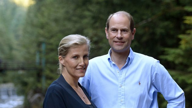 Princ Edward a jeho manelka Sophie, hrabnka z Wessexu (North Vancouver, 14. z 2014)