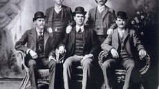 Ctihodní mui ganga Wild Bunch v roce 1900: dole zleva Harry Longbaugh (The...