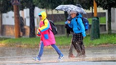 Meteorologové upozorňují na vydatné deště očekávané od pátečního dopoledne do... Meteorologové upozorňují na vydatné deště očekávané od pátečního dopoledne do...