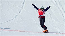 2014. Snowboardkrosaka Eva Samková vítzí na olympijských hrách v Soi. eská...