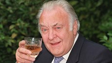 Britský herec Donald Sinden Britský herec Donald Sinden