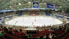 Olomoucký zimní stadion bude po sedmnácti letech opět hostit extraligu. Olomoucký zimní stadion bude po sedmnácti letech opět hostit extraligu.