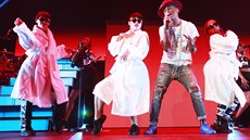 Producent Pharrell Williams odehrál svou tuzemskou premiéru 17. 9. 2014 v... Producent Pharrell Williams odehrál svou tuzemskou premiéru 17. 9. 2014 v...