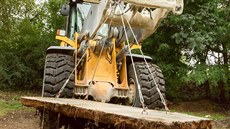 Vyjímání mobiliáře bylo velice napínavé. Až po vytažení se totiž zjistí, jak... Vyjímání mobiliáře bylo velice napínavé. Až po vytažení se totiž zjistí, jak...
