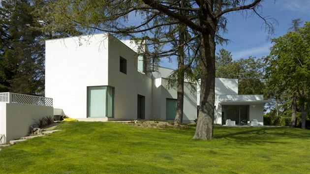 Projekt: Casa Galgo, Madrid, panlsko
Architekt: Clara Matilde Moneo Feduchi a Valerio Oriol, Canals Revilla
Lokalita: Galgo, 6. Pozuelo de Alarcn, Madrid, panlsko
