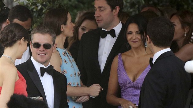 Matt Damon a jeho manelka na svatb George Clooneyho
