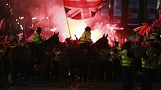 Den po ohlášení výsledků referenda vypukly v Glasgow nepokoje (20. září 2014) Den po ohlášení výsledků referenda vypukly v Glasgow nepokoje (20. září 2014)