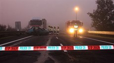 Při nehodě u Postoloprt zahynuli 24. září 2014 dva řidiči. Při nehodě u Postoloprt zahynuli 24. září 2014 dva řidiči.