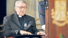 Karel Fořt při přebírání řádu TGM. Karel Fořt při přebírání řádu TGM.