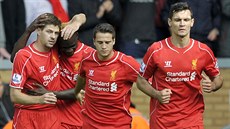 Z PÍMÉHO KOPU. Liverpool poslala v derby s Evertonem do vedení klubová legenda...